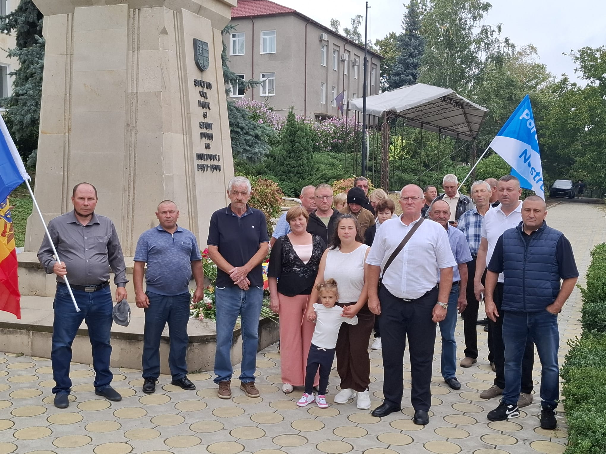 post-side-content